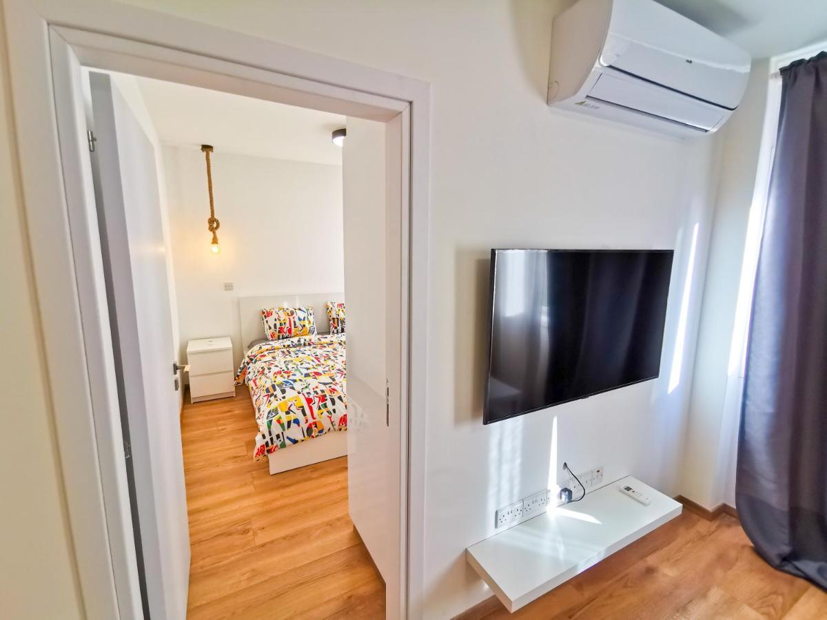 Citycenter Boutique Apartment Larnaca Exterior foto