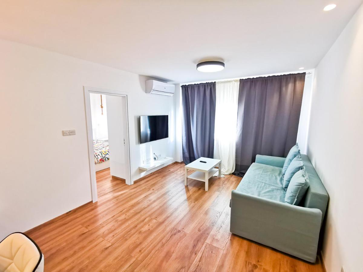 Citycenter Boutique Apartment Larnaca Exterior foto